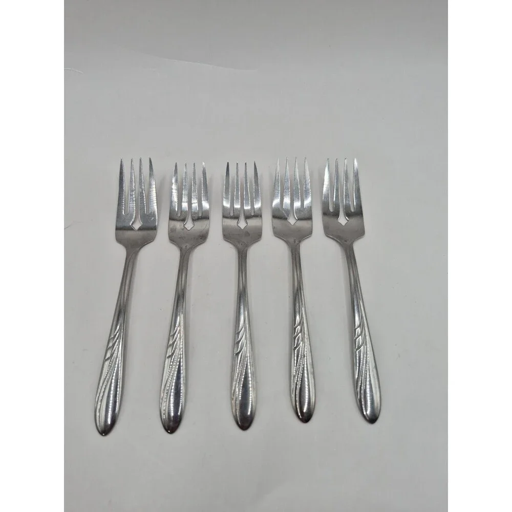Oneida Stainless Steel Swirl Swish Goddess Salad Fork, 6 1/4